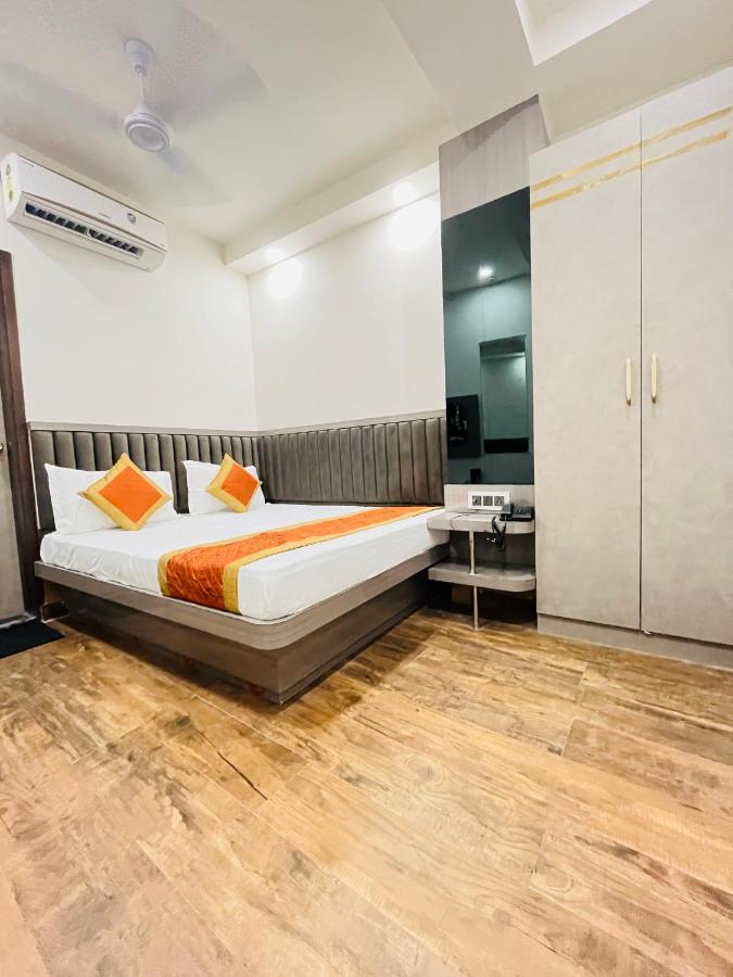 Hotel Red Stone Inn - Near New Delhi Railway Station - Paharganj Exterior photo