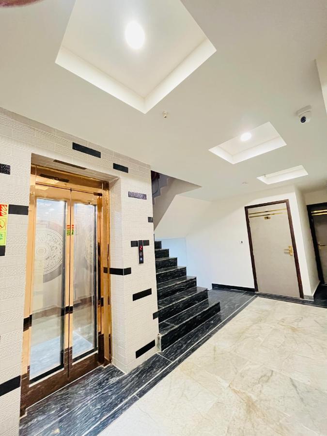 Hotel Red Stone Inn - Near New Delhi Railway Station - Paharganj Exterior photo